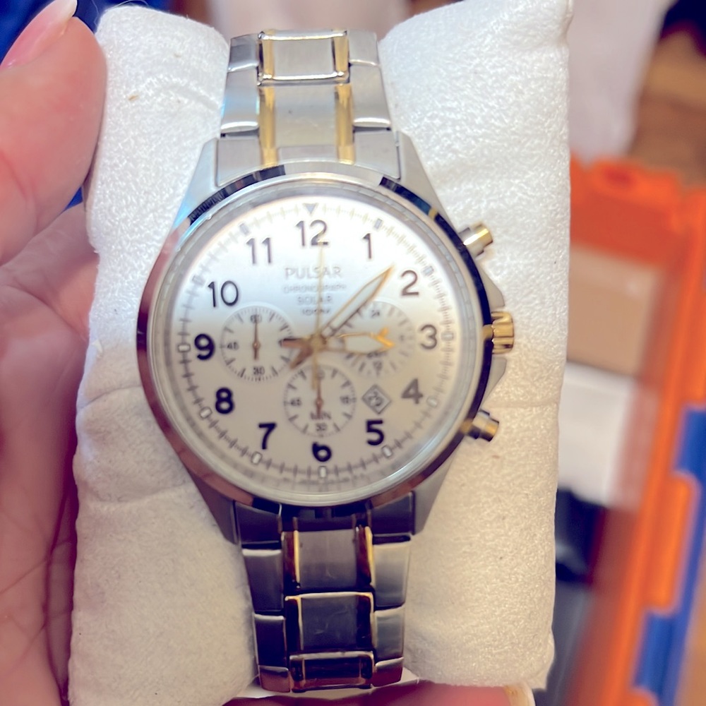 Men pulsar watch